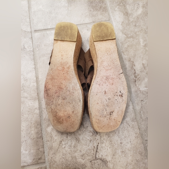 Donald J Pilner Sandals - Picture 4 of 6